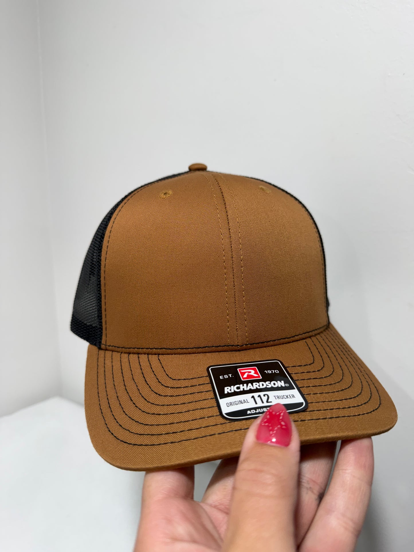R112 Caramel Brown/Black