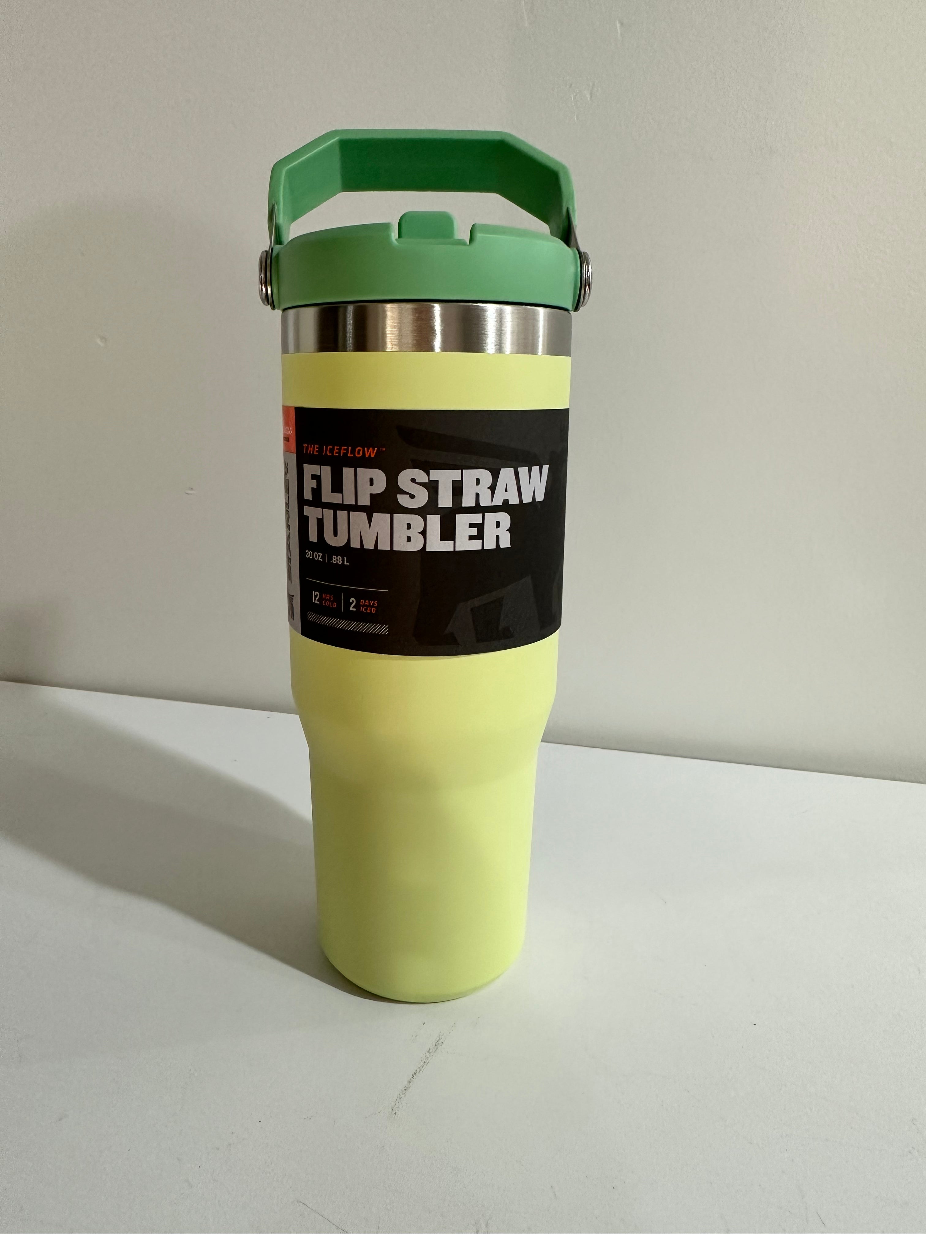 stanley cup 30 oz flip straw vs cup｜TikTok Search