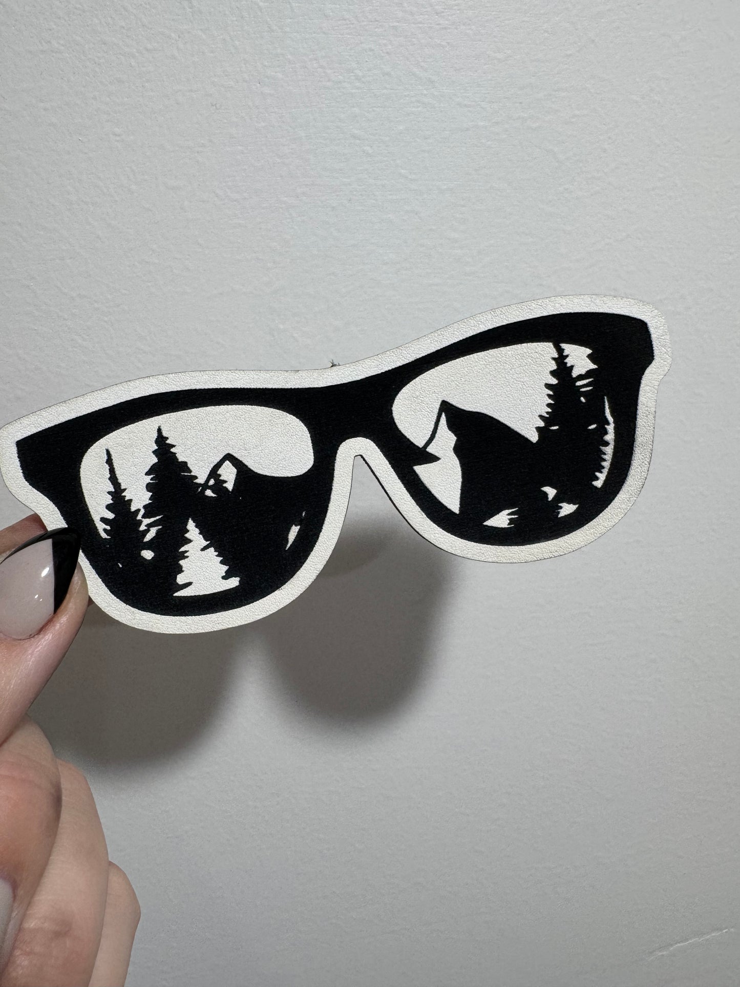 Sunnies Mountain Leatherette Patch