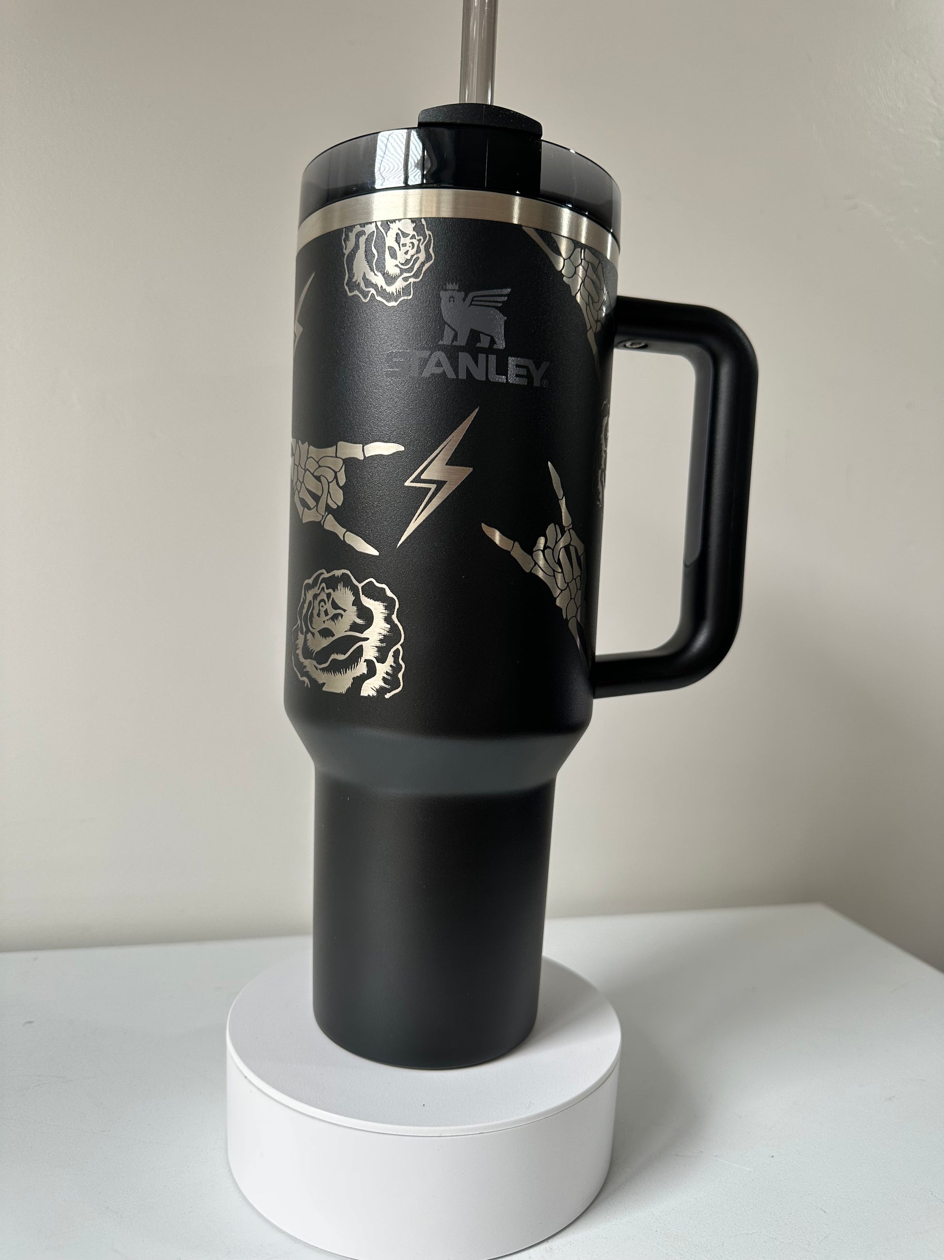 Stanley Cup with Name  Tumbler cups diy, Stanley cup, Custom cups