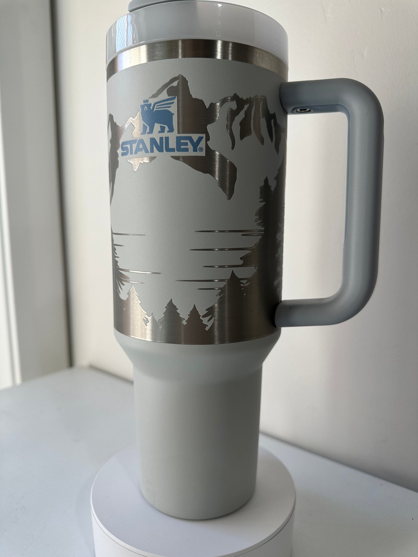 Stanley Dining | Stanley 40 oz. Quencher H2.0 FlowState Tumbler Polar Swirl Nwt | Color: Gray/White | Size: Os | Hannahsgoodeye's Closet